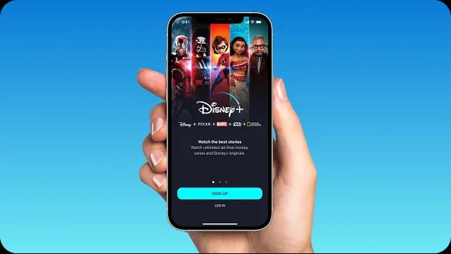 スマートフォンに表示されたDisney+